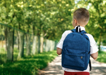 Jak przeciwdziałać wadom postawy u dzieci?