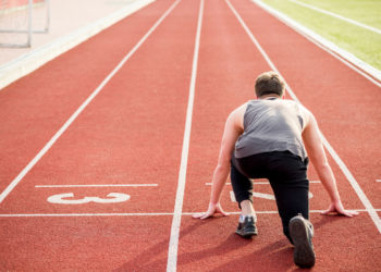 Reedukacja chodu po udarze niedokrwiennym – przewodnik po wybranych metodach rehabilitacji