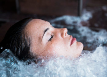 Kąpiele solankowe – jak je wykorzystać by trenować efektywniej?